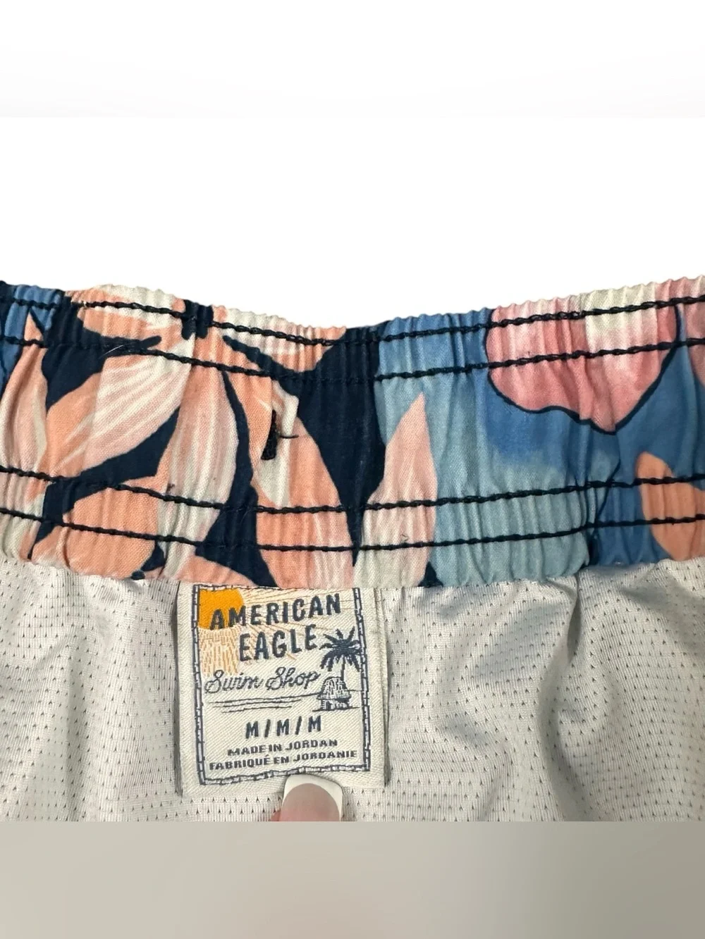American Eagle Men’s M Swim Trunks Floral Blue Pink Tropical Board Shorts